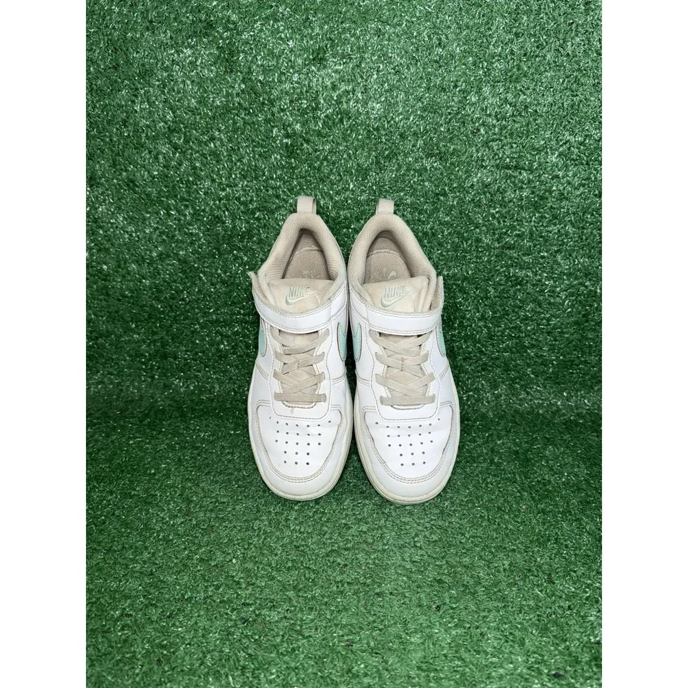 Nike Kids Youth Size 1Y Court Borough Low White Walking Shoes Slip On Sneakers
